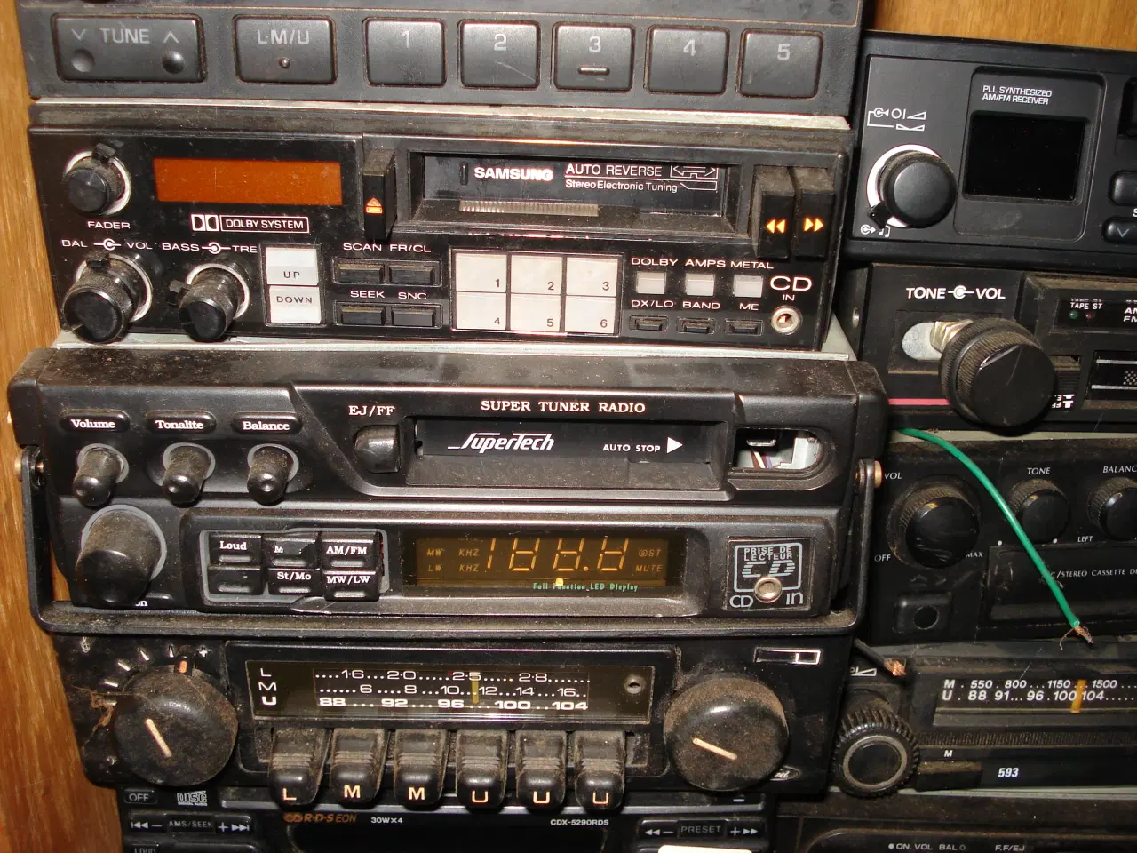Billede 1 - AUTORADIO---FRA 100kr-300kr