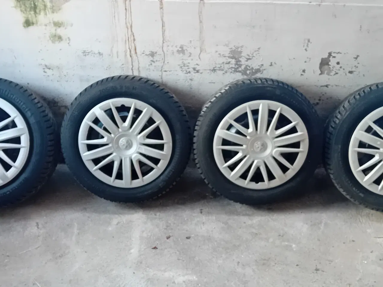 Billede 1 - Peugeot 307 cc vinterdæk 205/55x16 som nye.