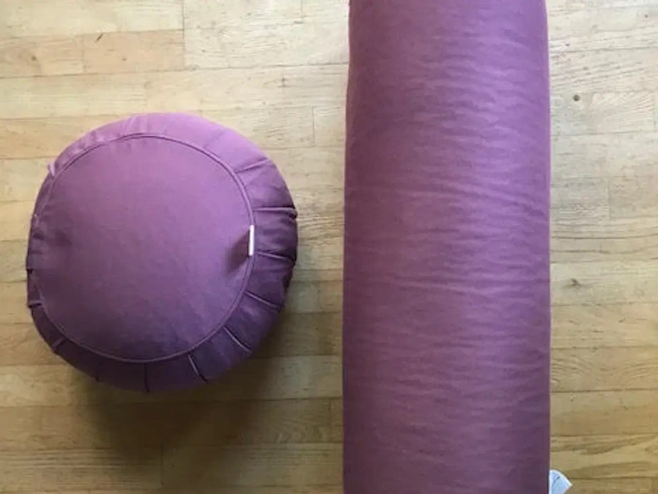 Billede 1 - Yogapude og yogapølle
