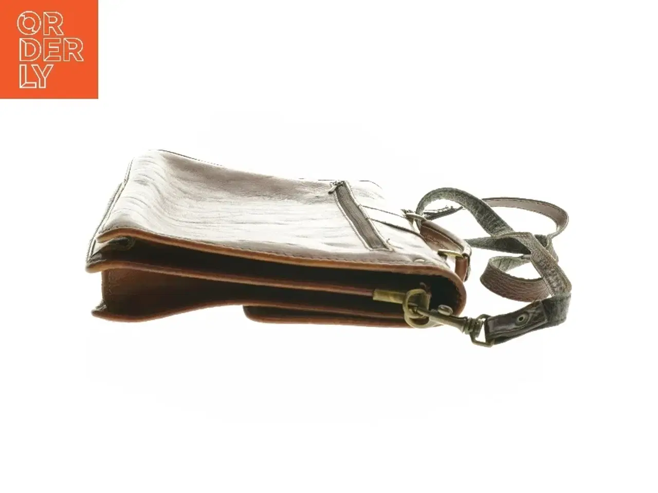 Billede 2 - Brun læder skuldertaske fra Burkelys (str. 21x28x8 cm)