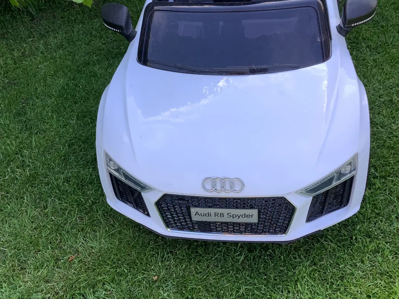 Billede 4 - AUDI  R8 legebil 