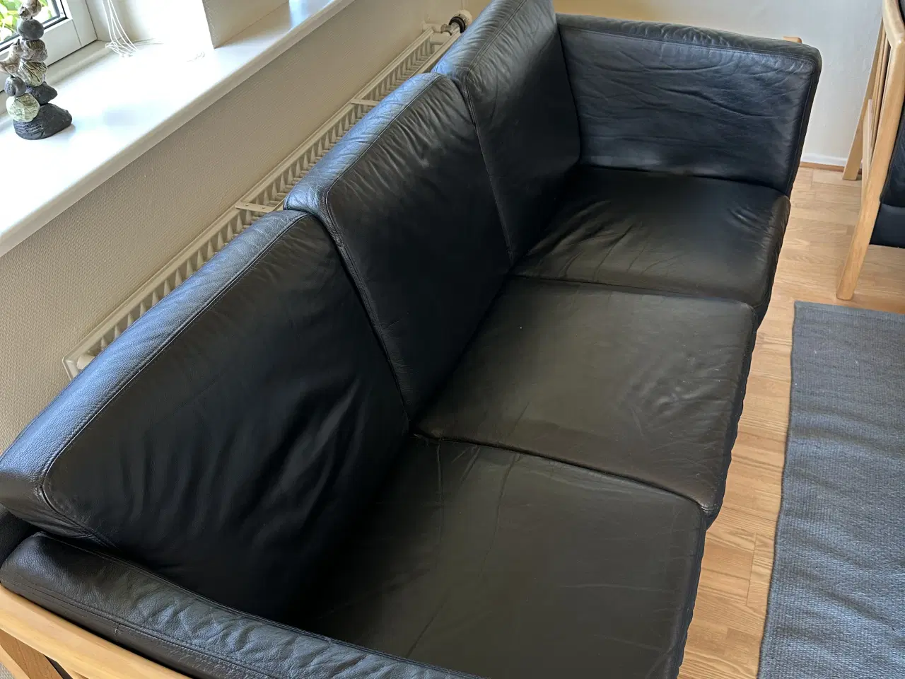 Billede 5 - Sofasæt / sort læder - 3 & 2 personer