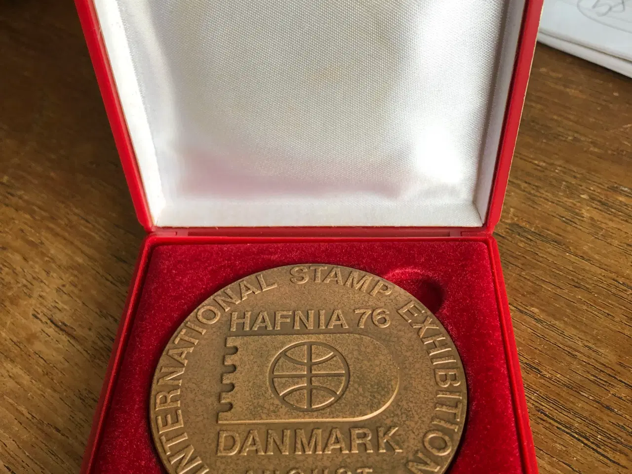 Billede 1 - Hafnia 76 broncemønt