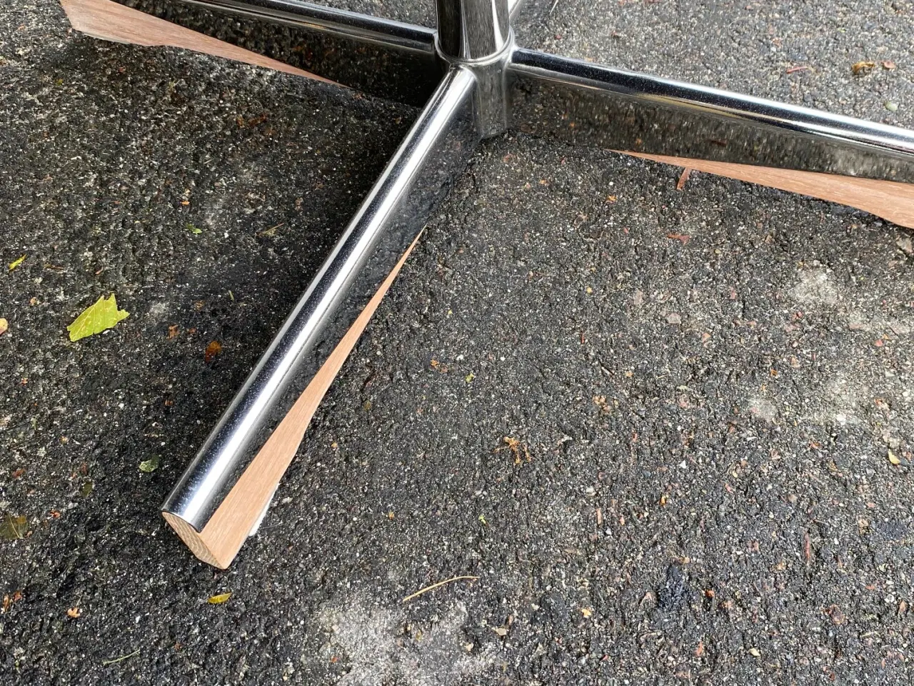 Billede 2 - 2 stk Stokke lænestole. drejer 360 grader