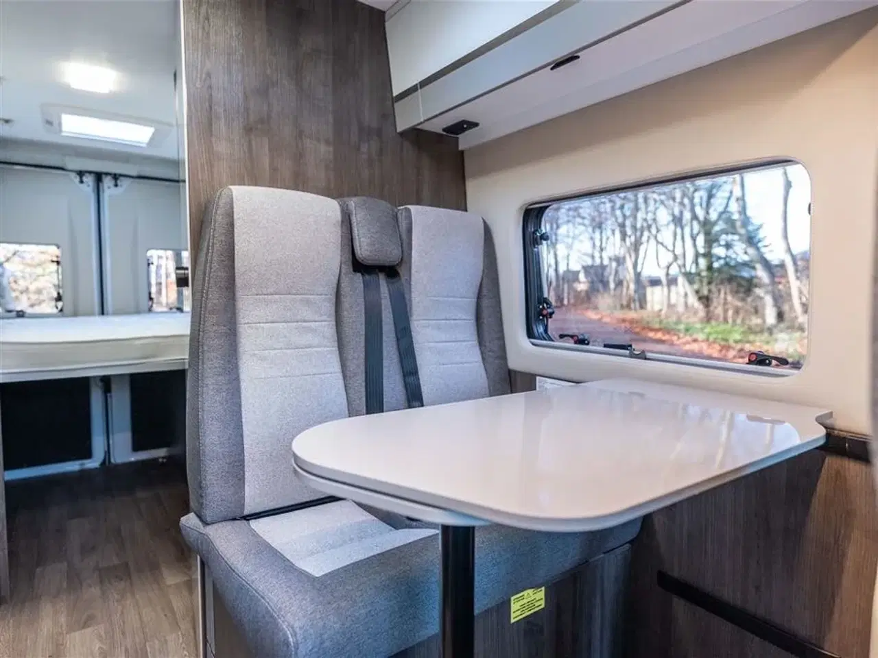 Billede 4 - 2026 - Benimar Benivan 144 UP   Benivan 144 UP 2025 er en fuldt udstyret 5,99 meter campervan