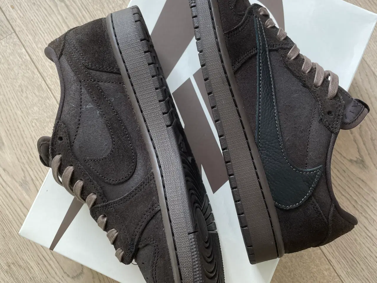 Billede 3 - Air Jordan x Travis Scott 1 Low