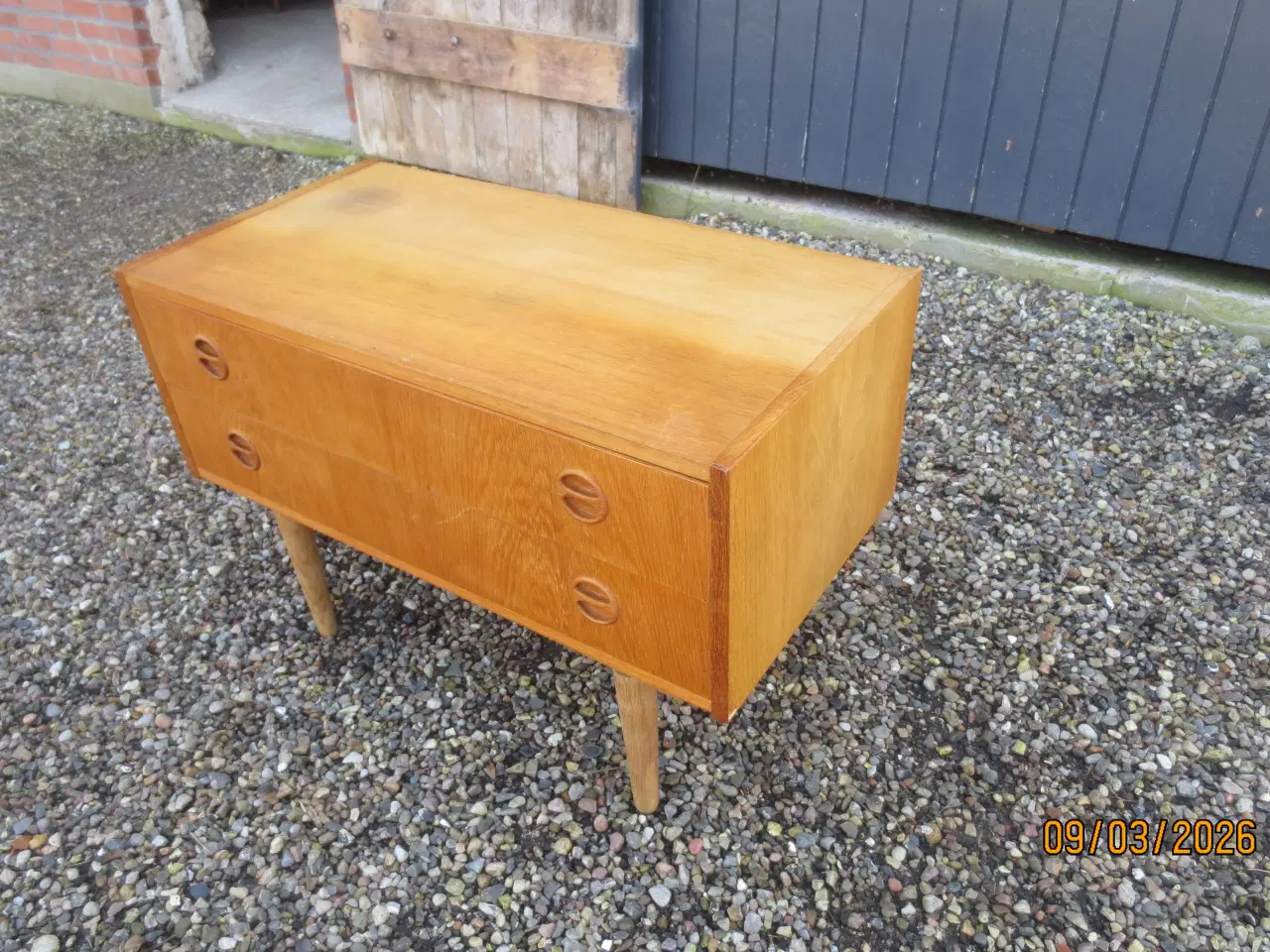 Billede 1 - 1 stk Kommode Egetræ med 2 skuffer