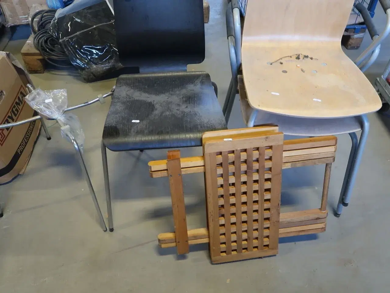 Billede 1 - 7'er stel, 3 stk. stole og bord