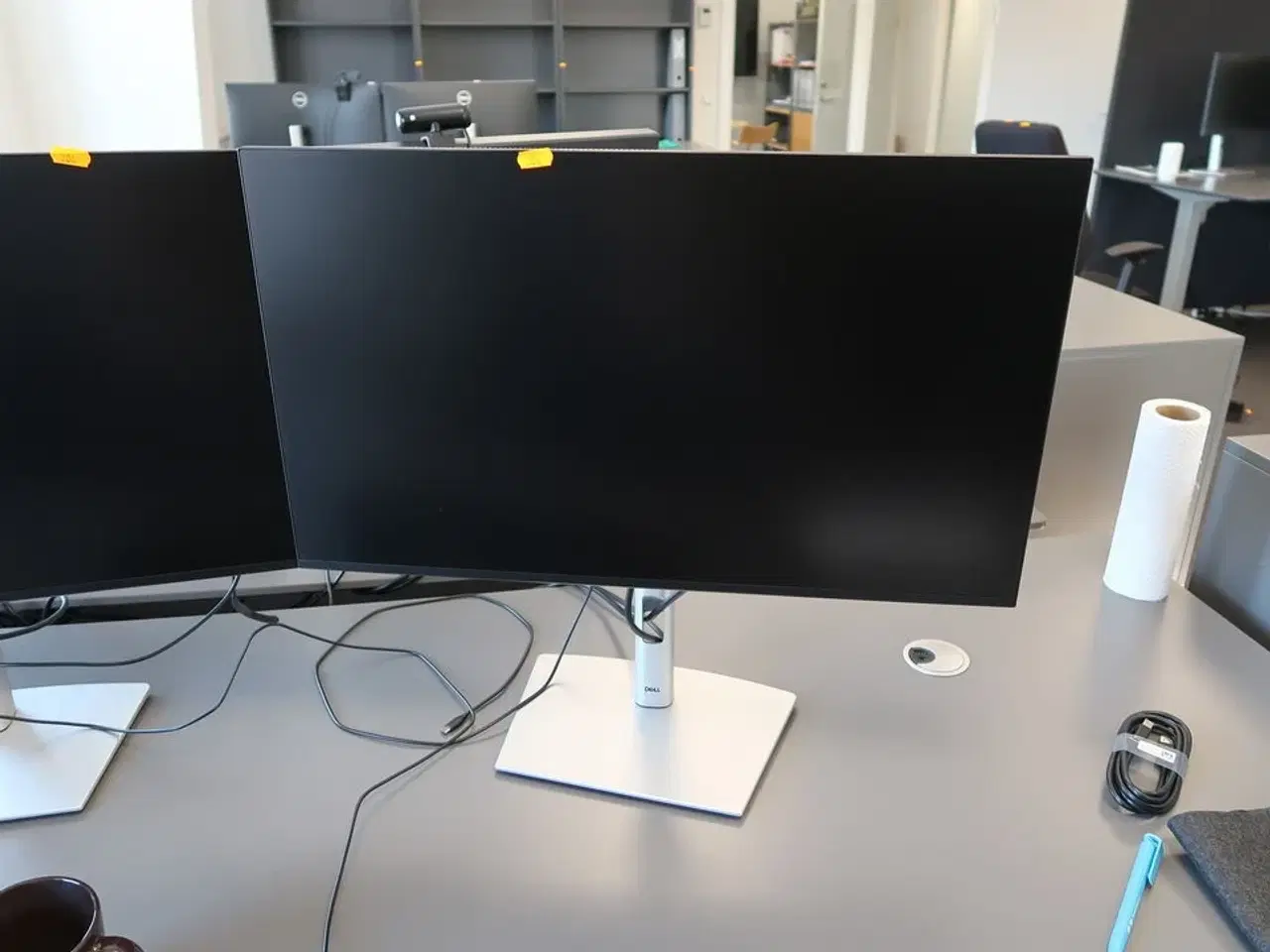 Billede 3 - 2 stk. computerskærme DELL P2725H, tastatur, mus, dockingstation, headset