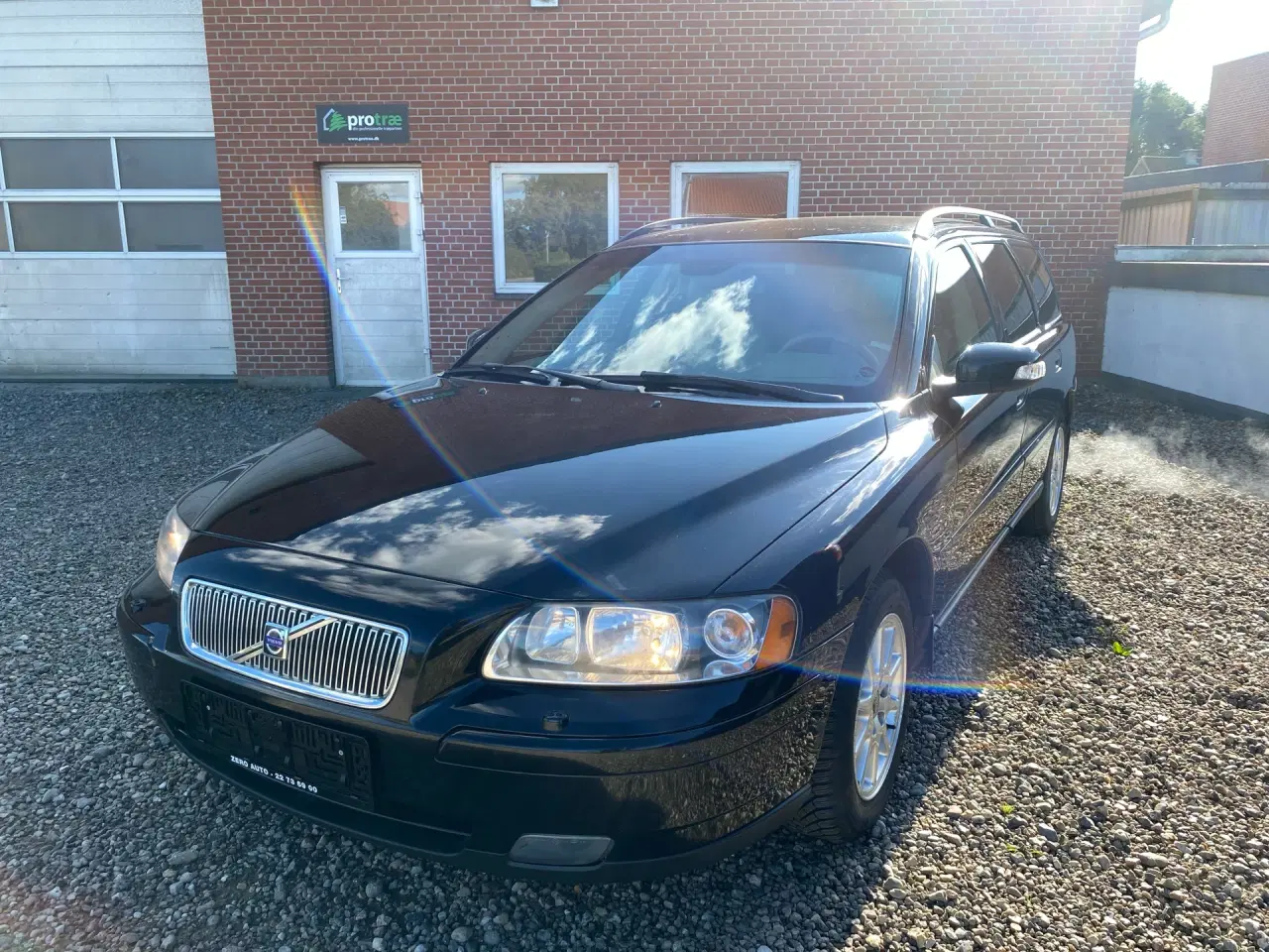 Billede 1 - Volvo V70 2,4 Momentum 140HK Stc