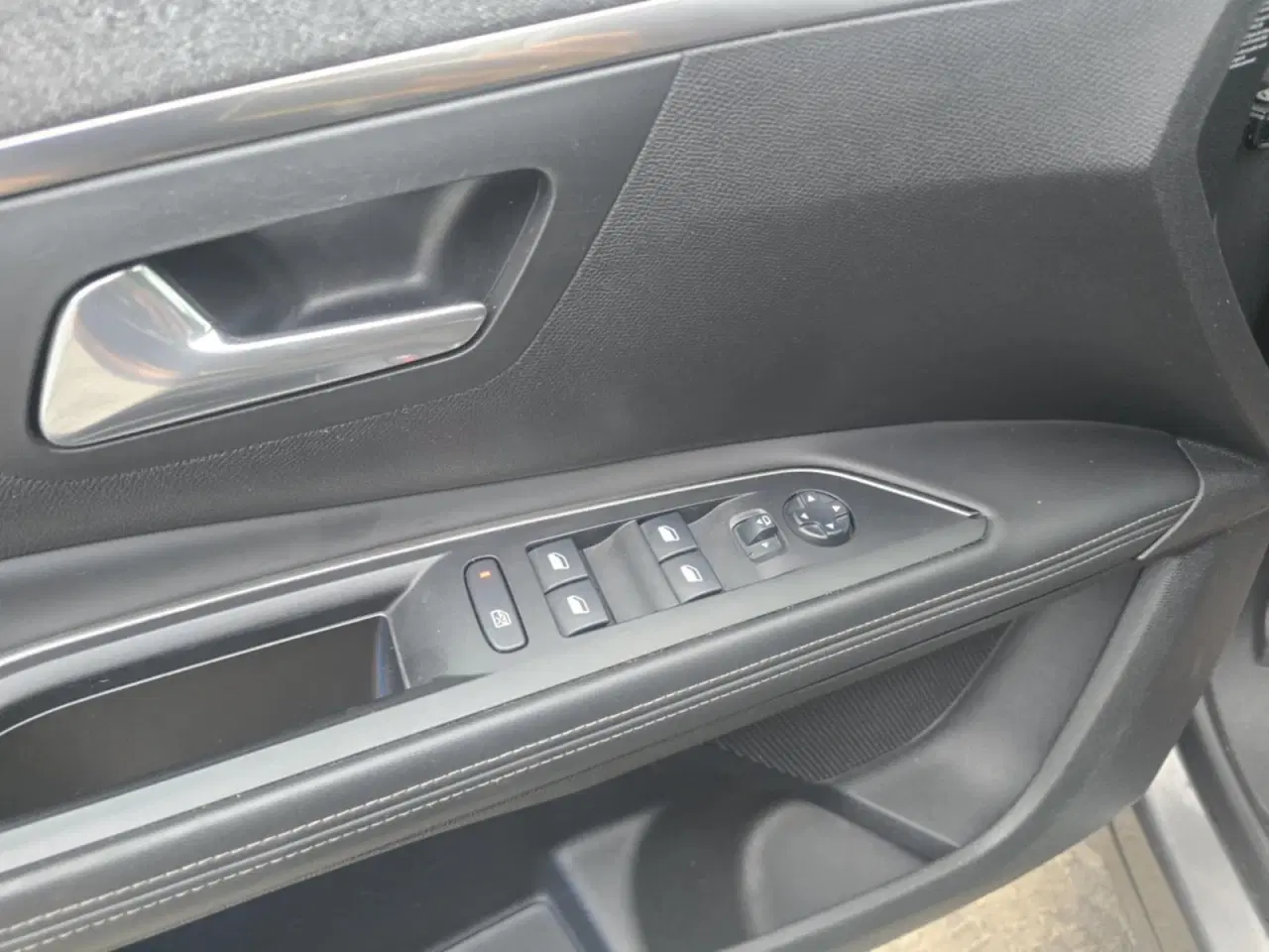 Billede 15 - Peugeot 5008 1,6 BlueHDi 120 Allure EAT6 7prs