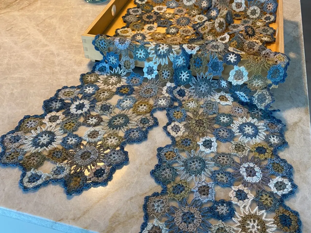 Billede 3 - Tørklæde i eget design med inspiration fra Sophie 