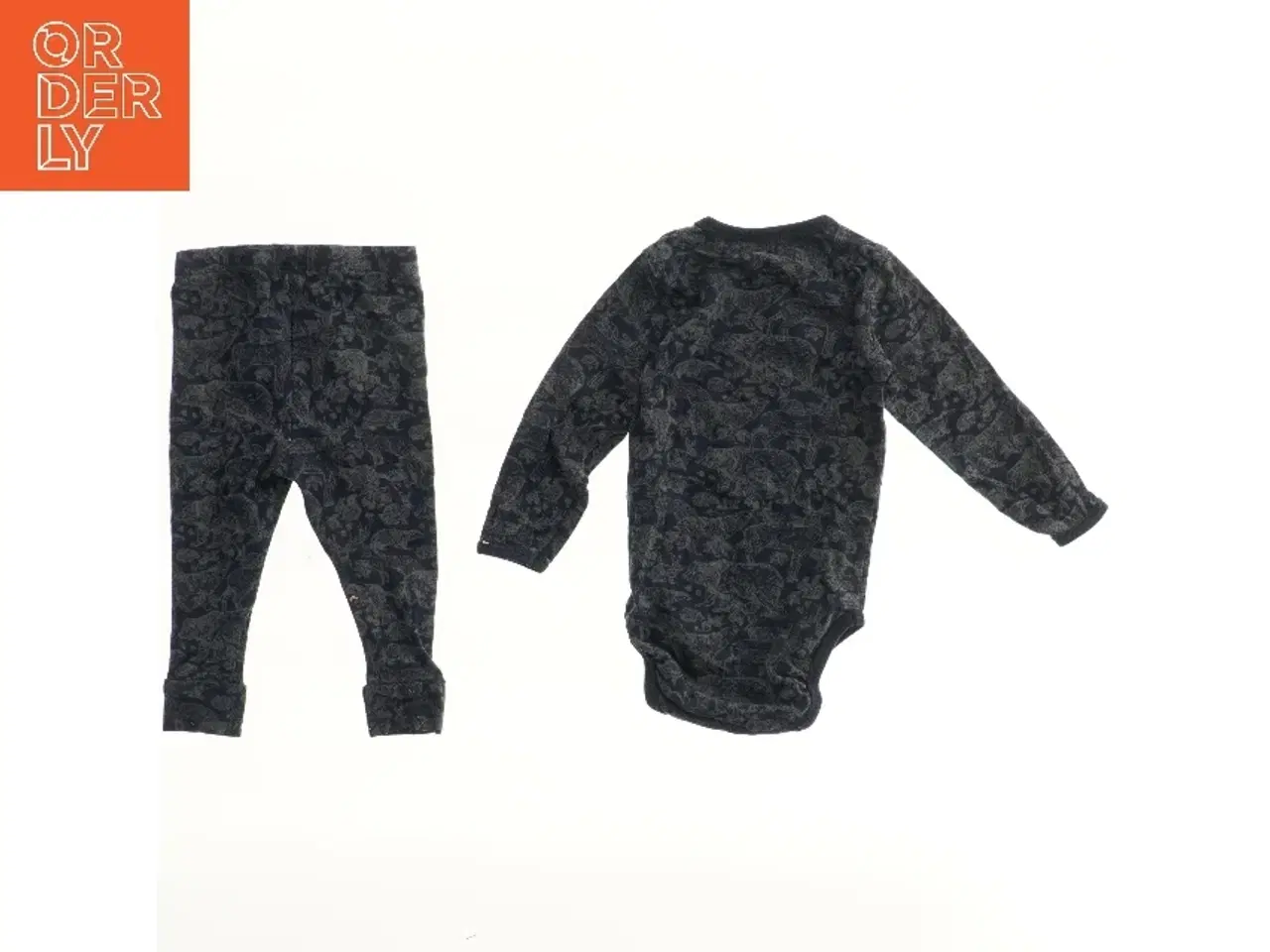 Billede 2 - Baby heldragt og bukser med mønster fra Kids Up (str. 74)