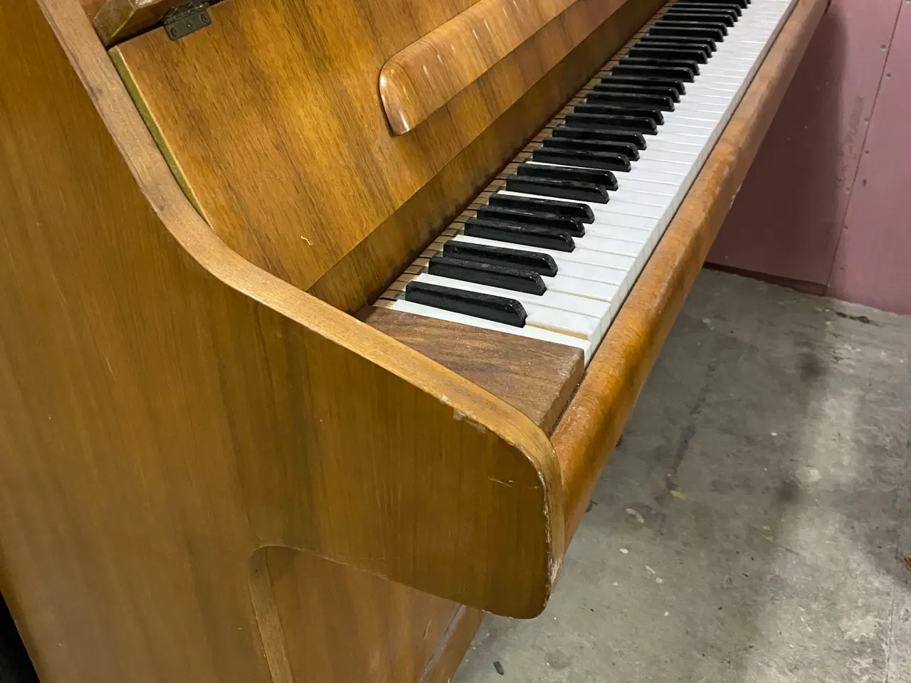 Billede 1 - Pianette bortgives