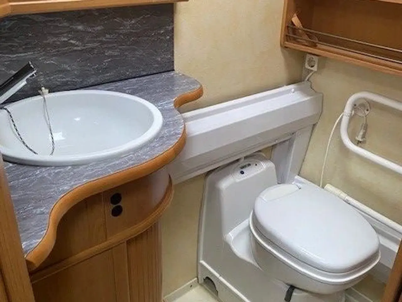 Billede 10 - Kabe Smagrad XL King Size 