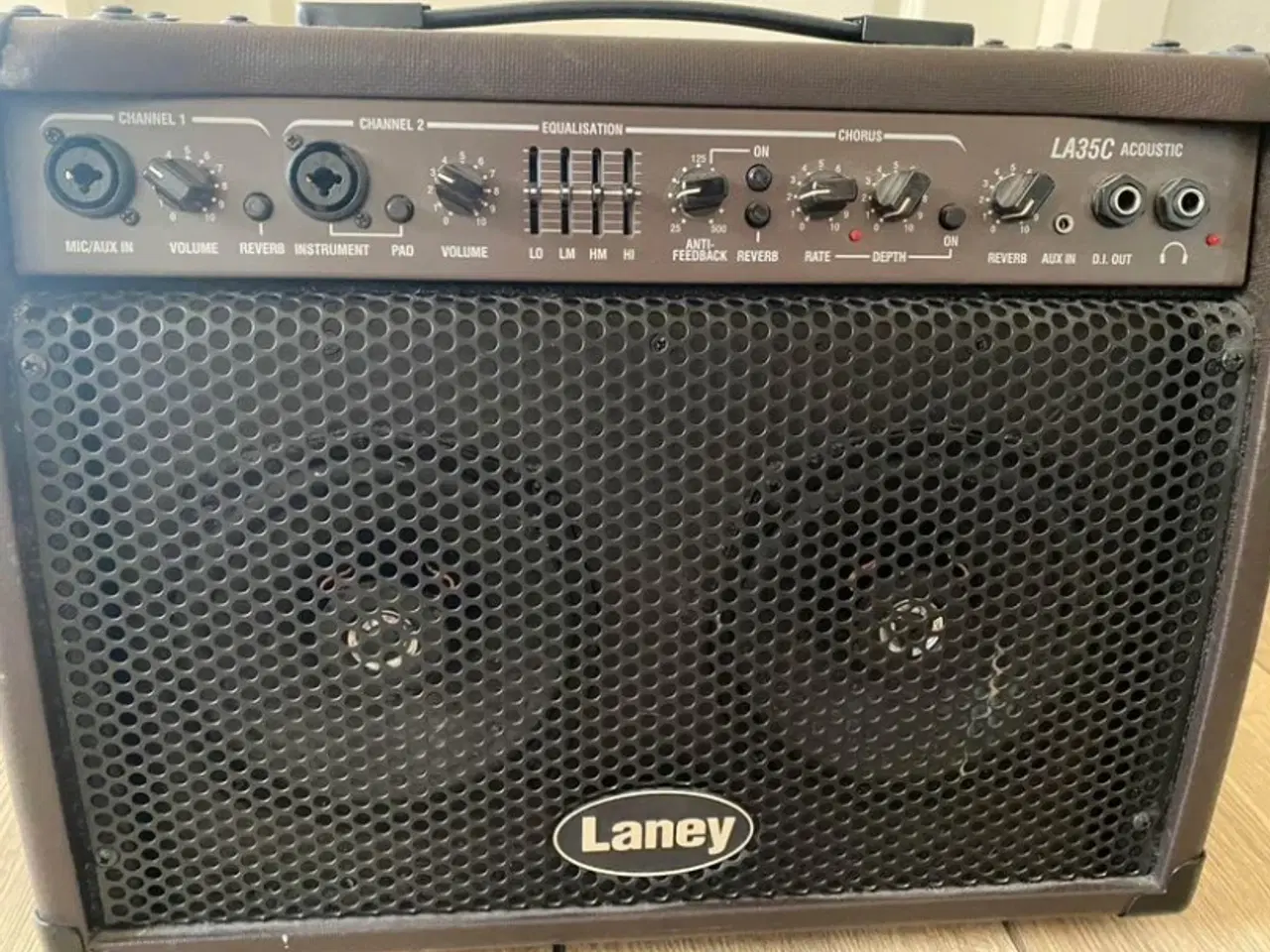 Billede 1 - Forstærker med mikrofon Laney