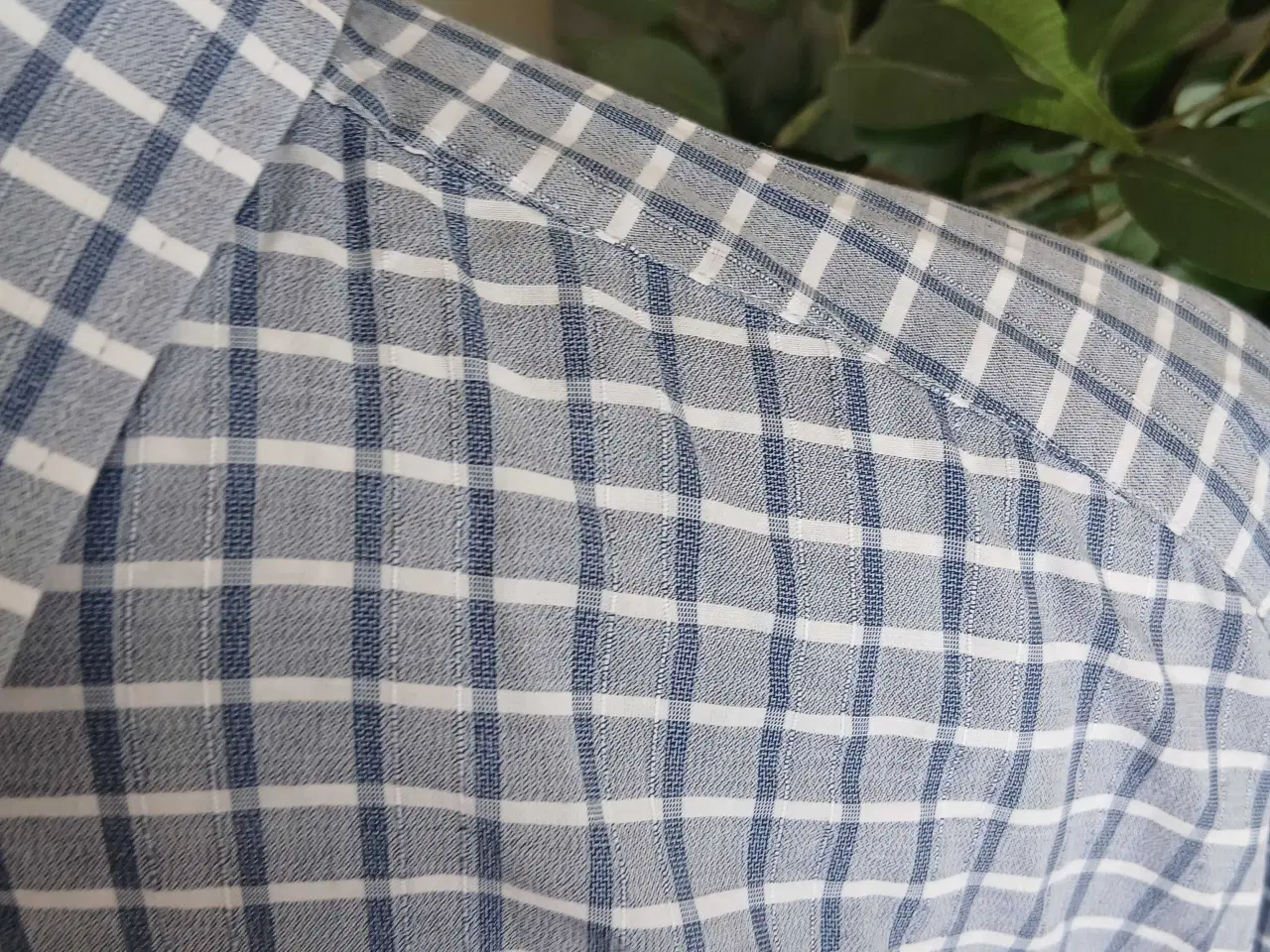 Billede 3 - Skjorte. Hugo Boss. 43/17