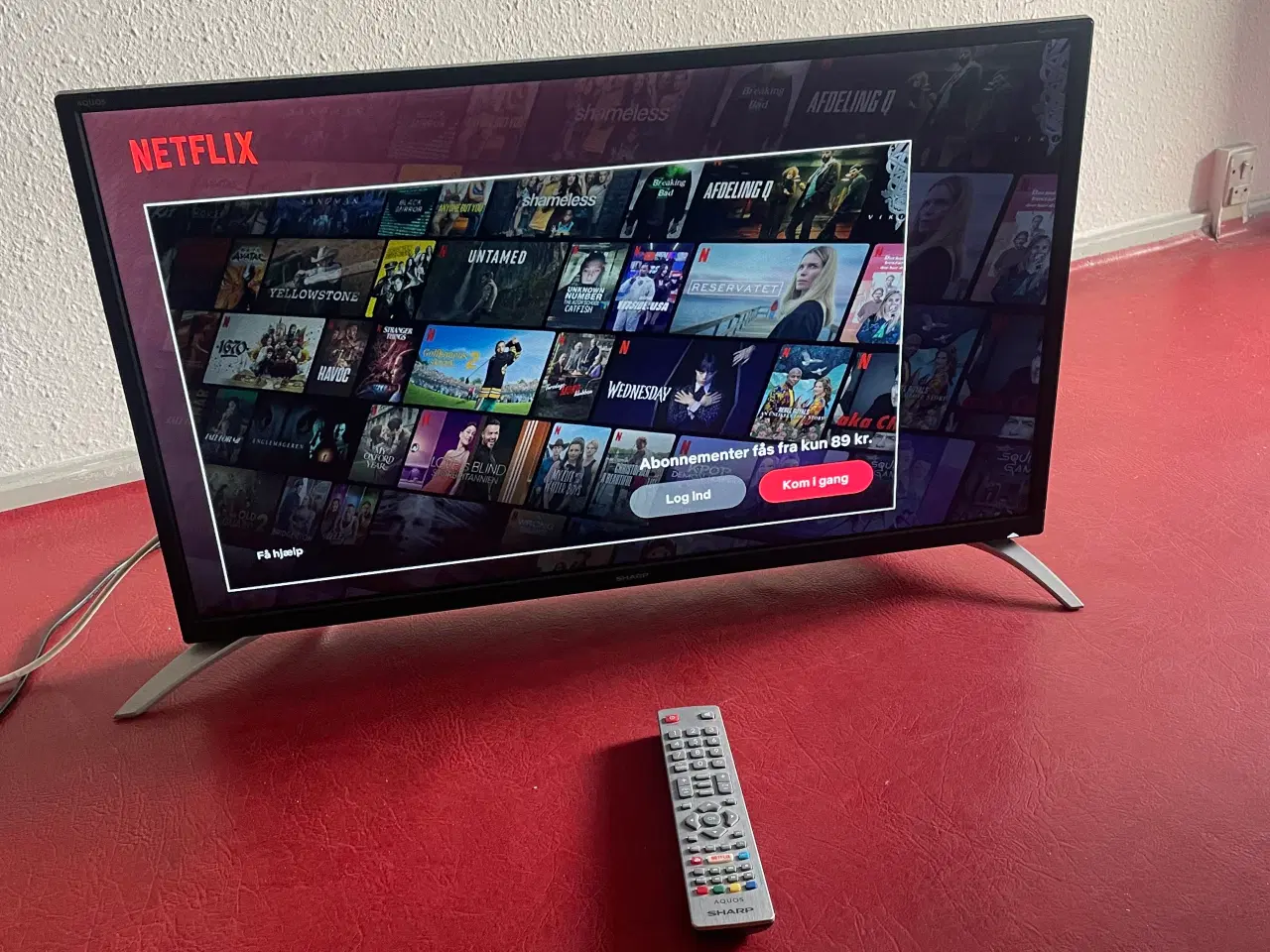 Billede 4 - Smart TV  Sharp 32 tommer,  med  fjernbetjening 
