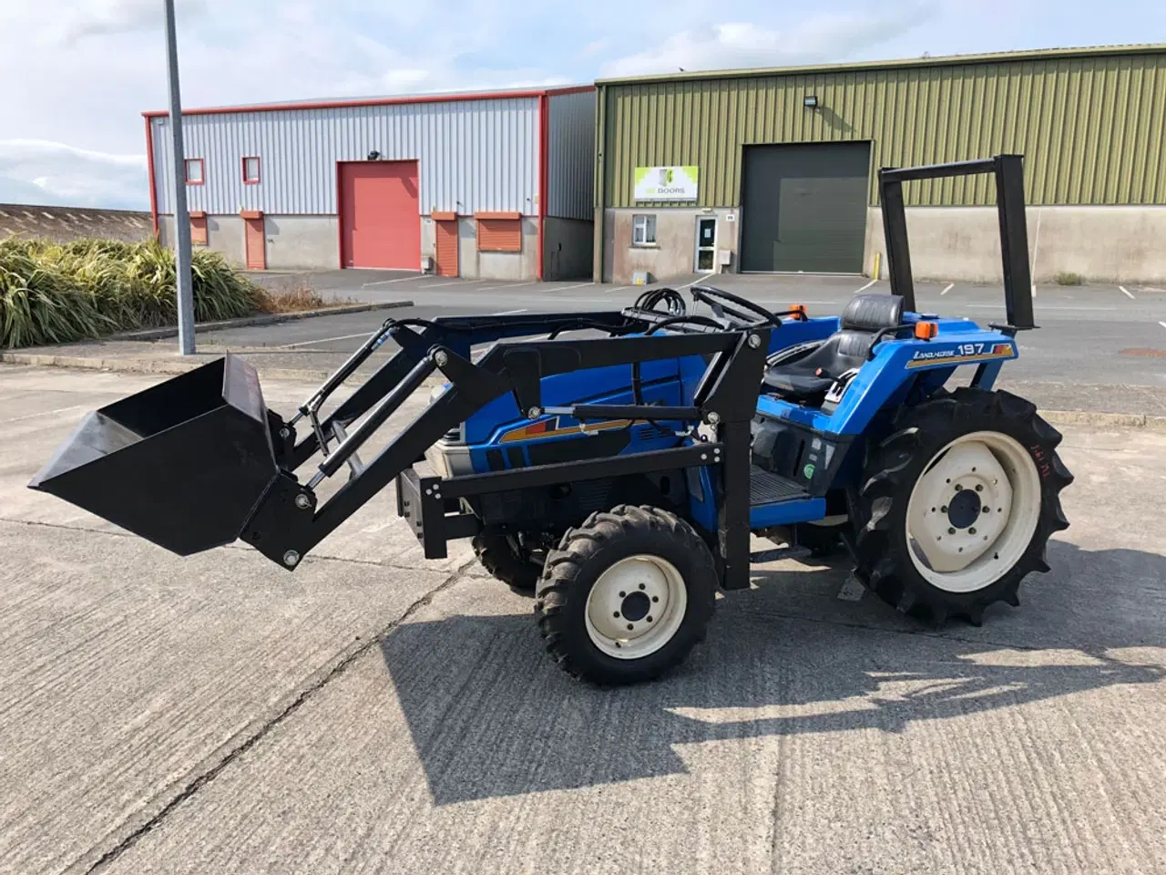 Billede 2 - Traktor - Iseki Landhope TU197 / 24 hk