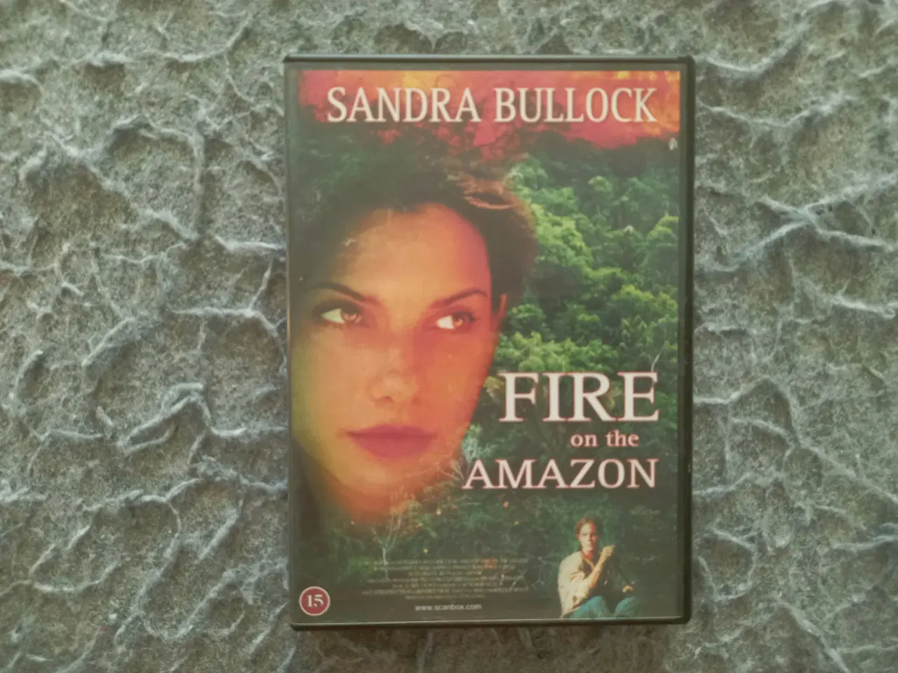 Billede 1 - Fire on the Amazon  Sandra Bullock