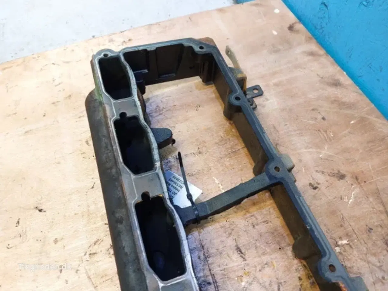 Billede 2 - John Deere 6090HZ003 Indsugningsmanifold RE536485