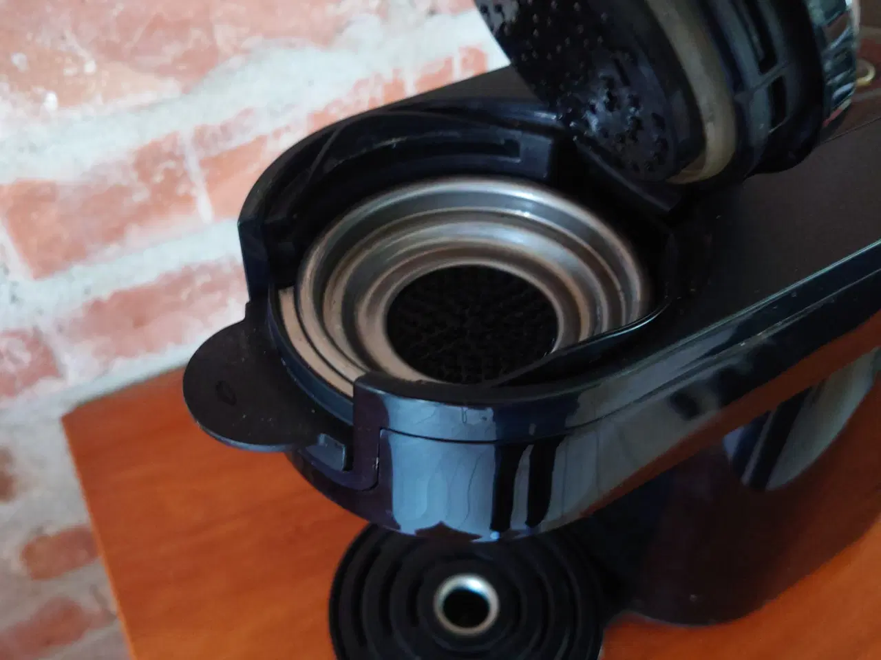 Billede 3 - Praktisk lille kaffemaskine fra Nespresso