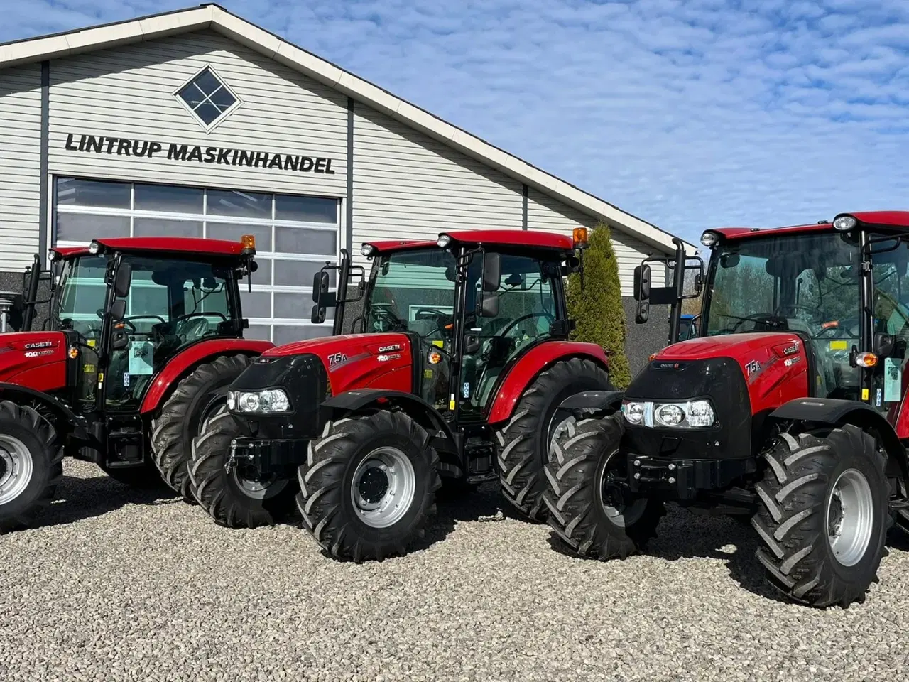Billede 21 - Case IH Farmall 75 A Med frontlift og vendegear og brede hjul.