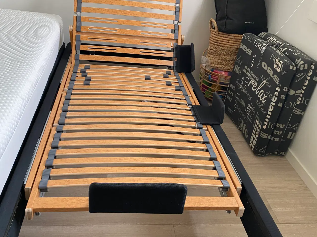 Billede 5 - Tempur elevations seng i god stand