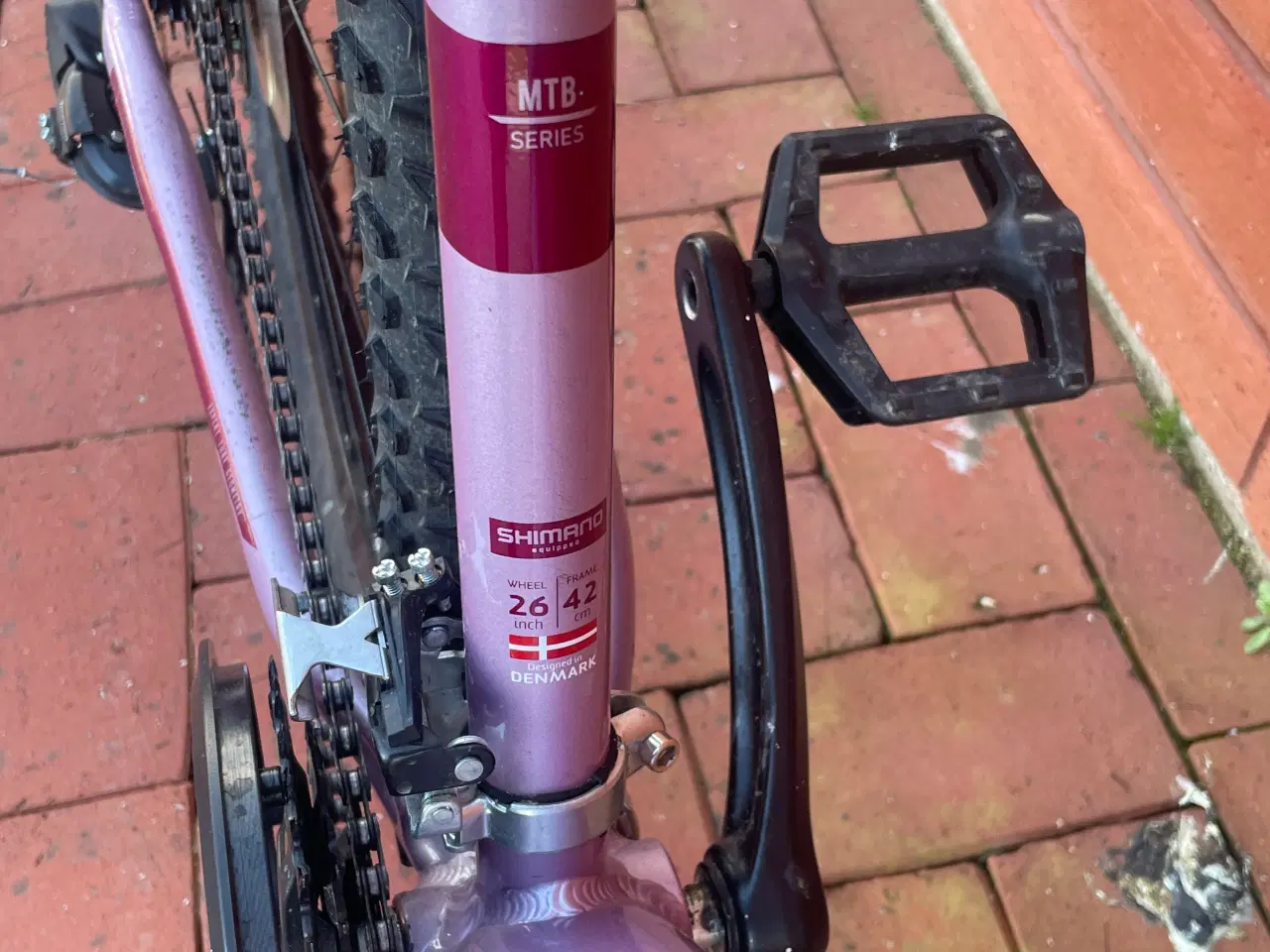 Billede 7 - Mountainbike 2621 26" 21-gear lilla 42 cm Den blev
