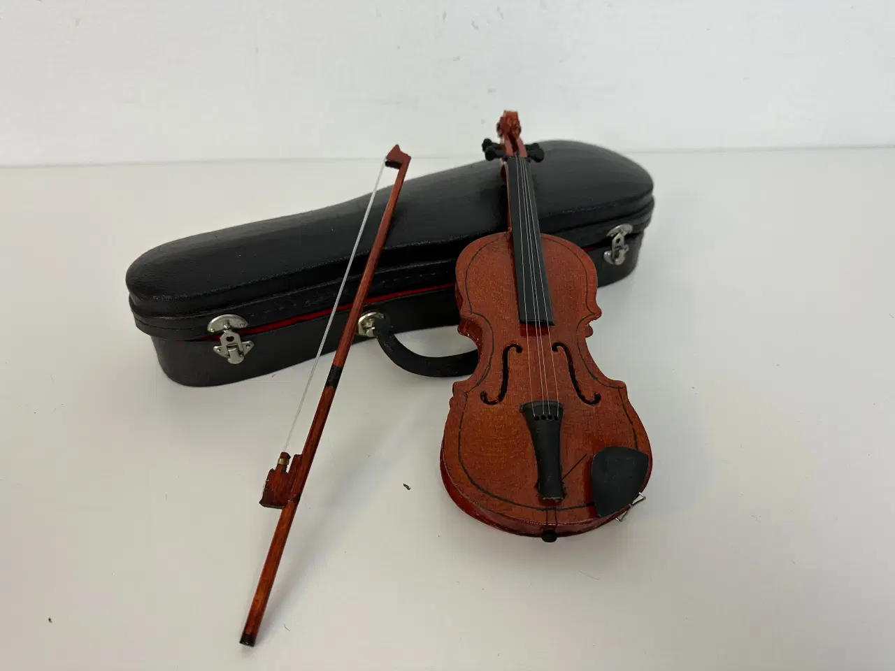 Billede 3 -  Lille 'model' violin i kuffert