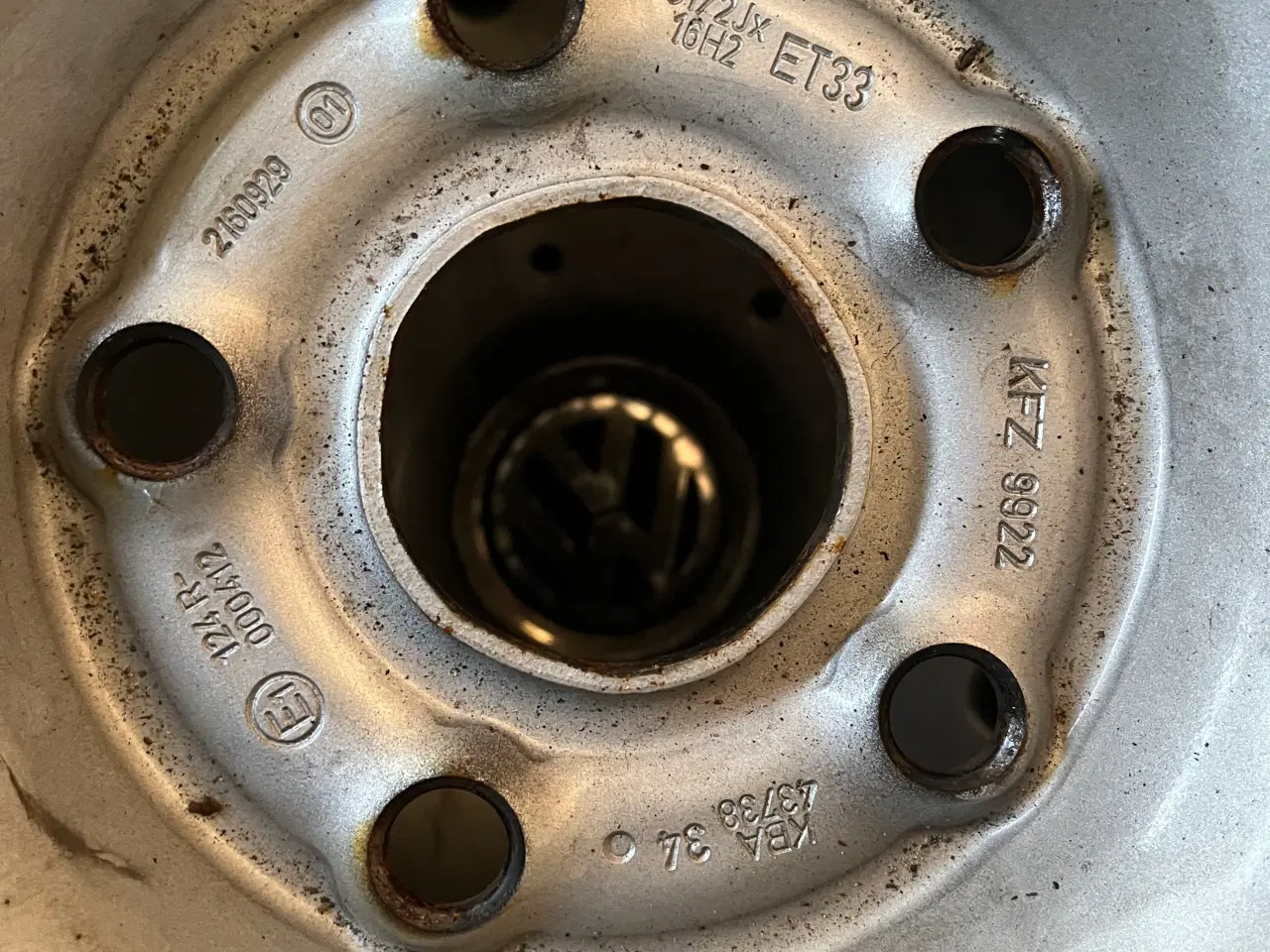 Billede 8 - 215/65R16 vinterhjul 5x112 til VW. Continental 