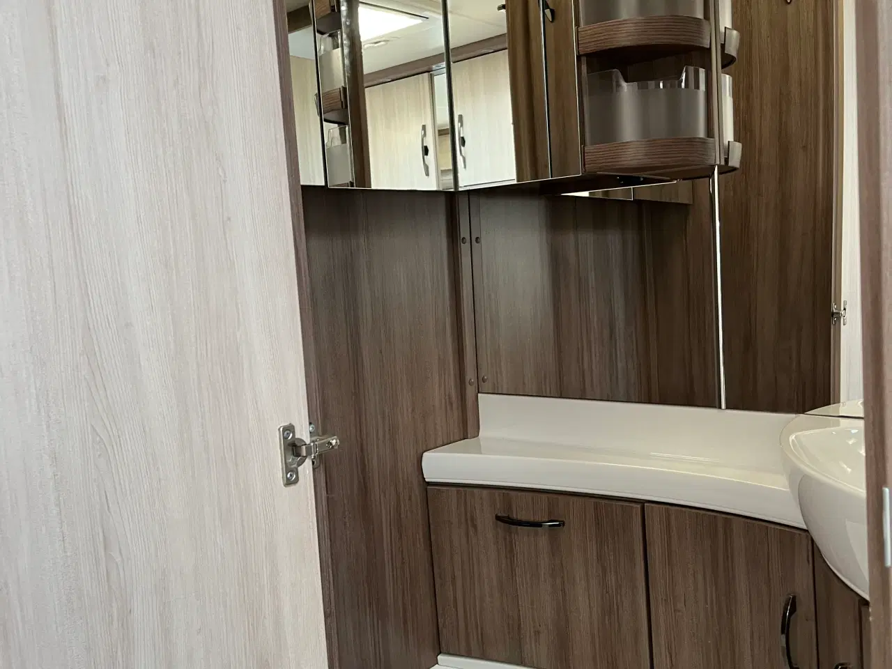 Billede 11 - 2014 Hobby De-Luxe 540 UL