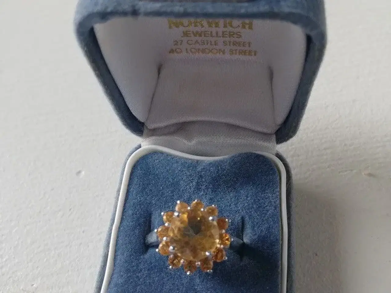 Billede 1 - finger ring med citrin, 9 crt gold - størrelse: 54