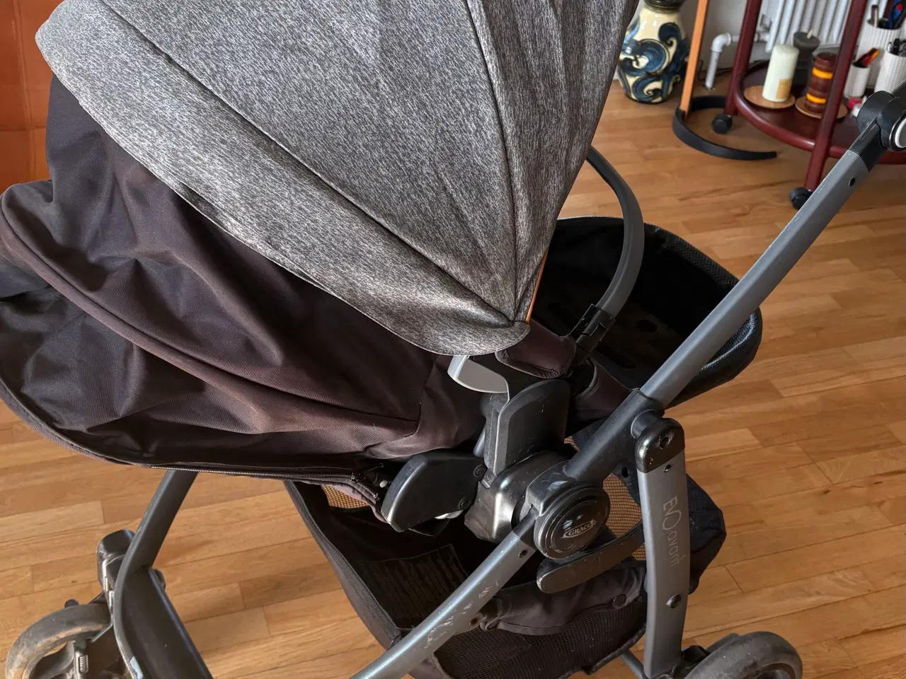 Billede 1 - Klapvogn mrk. Evoavant