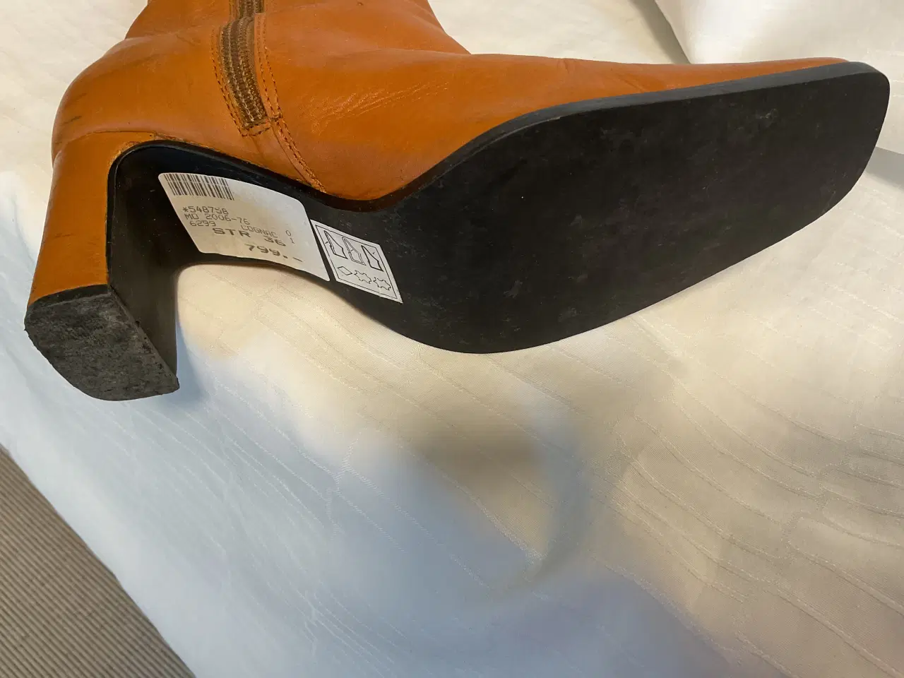 Billede 2 - Høj støvle , læder . 