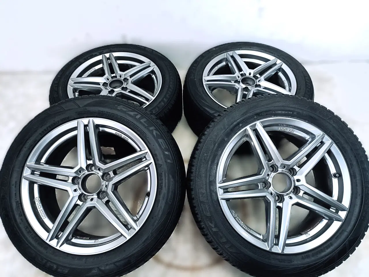 Billede 3 - 5x112 17" ET48 nav 66,6ø Uniwheels vintersæt inkl.