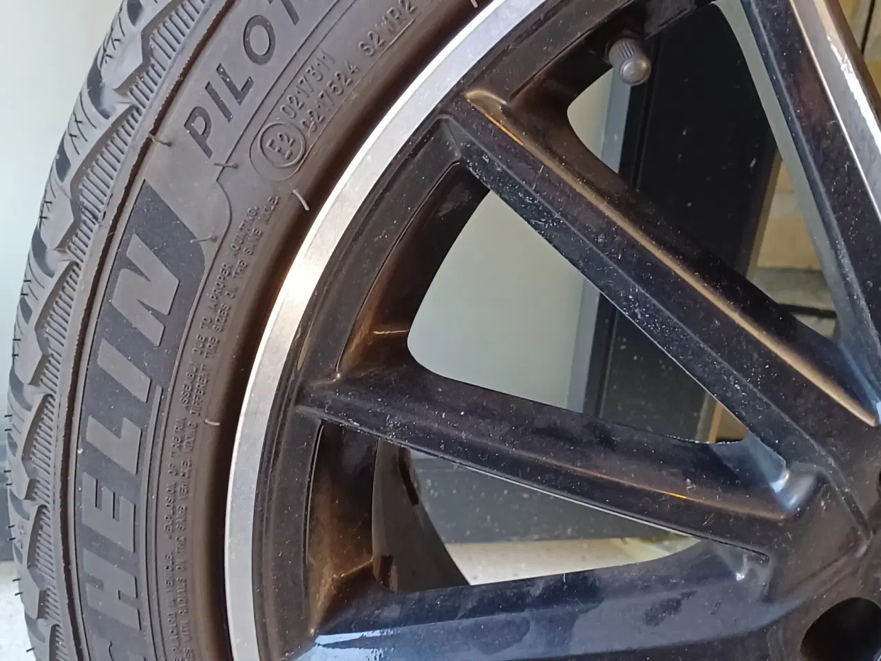 Billede 4 - Vinter dæk Michelin 235/45R18 98V Alpin-5.