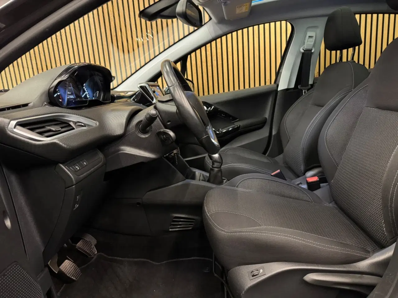 Billede 4 - Peugeot 208 1,2 PureTech 82 Allure Sky