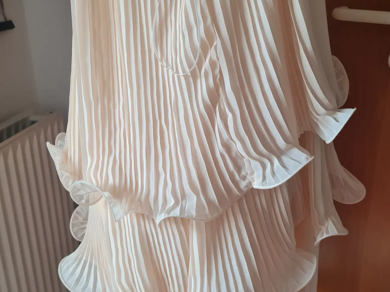 Billede 3 - Lang festlig top str L H&M 