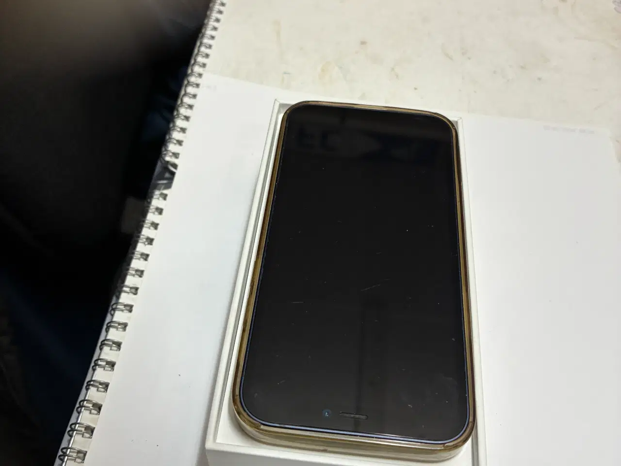 Billede 1 - I phone 12 Mini m / cover 