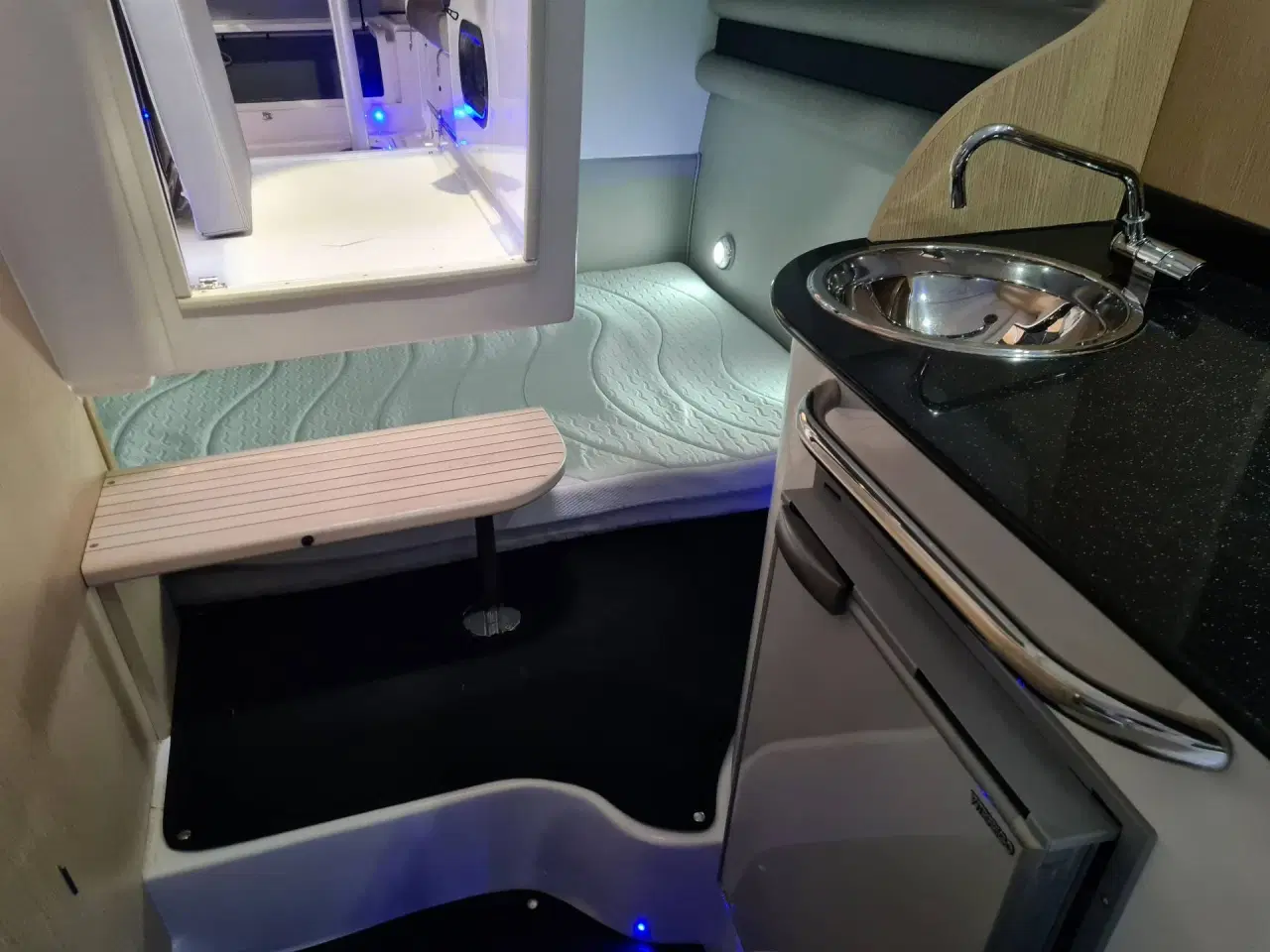 Billede 9 - Saver 750 Cabin - Susuzki 250 HK/Udstyr