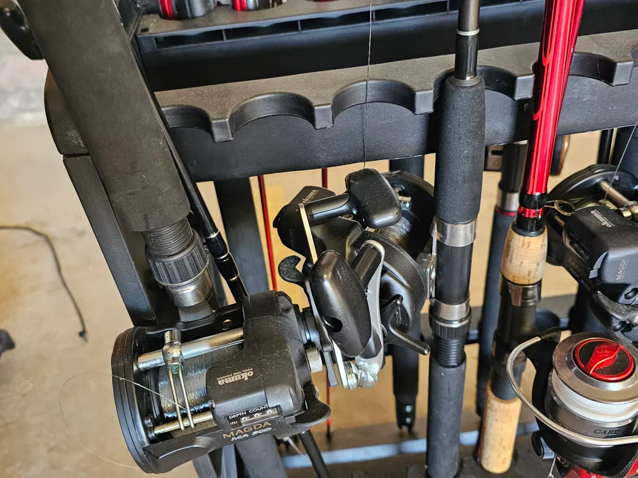 Billede 2 - 8 Hav og Pilk stænger med hjul sælges