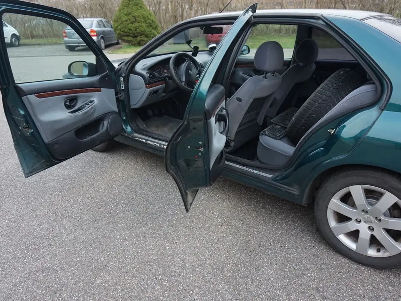 Billede 3 - Peugeot 406, 1,8 Sedan Grøn metallic Årg. 2002 (MOMSFRI)