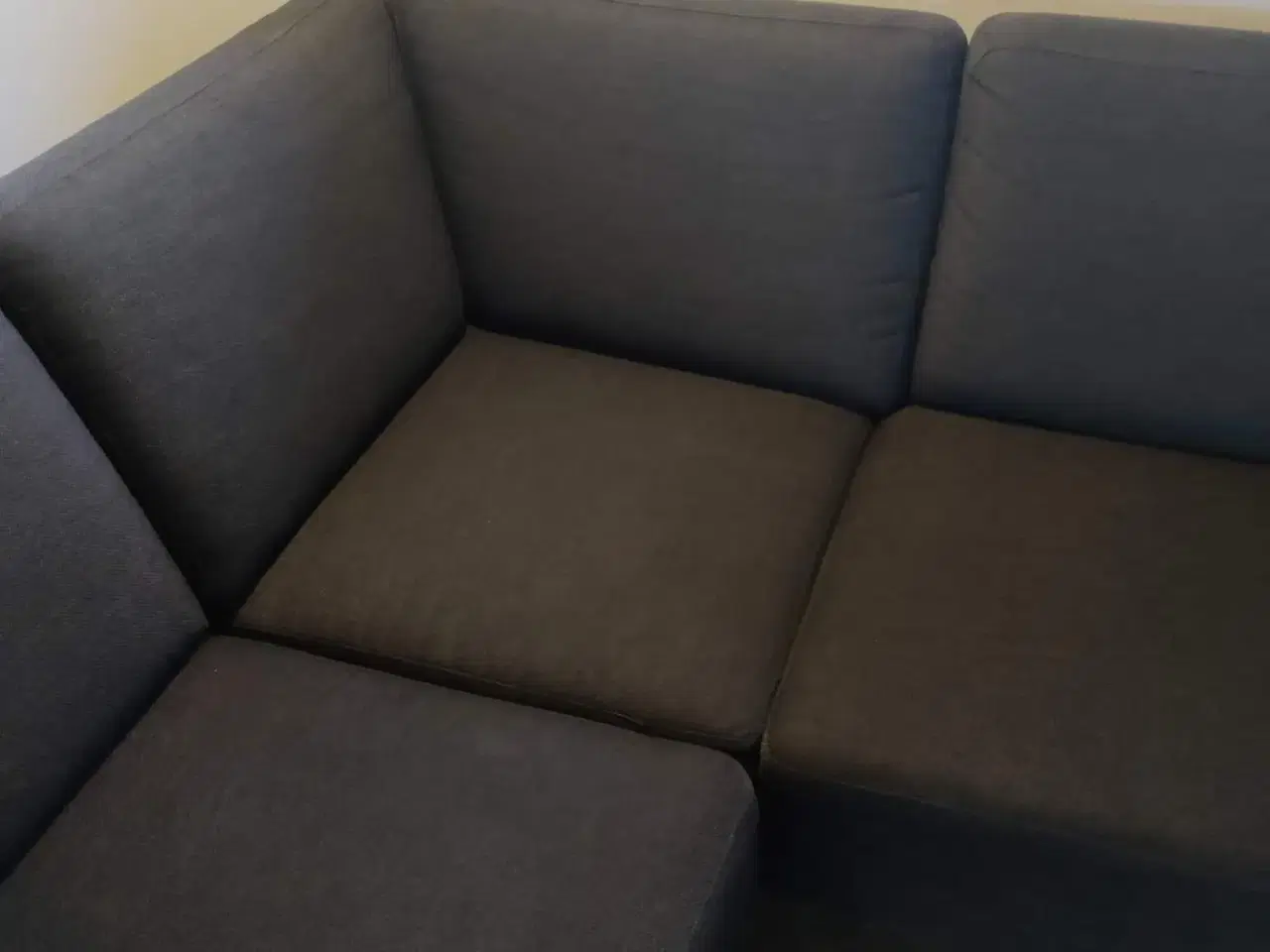 Billede 6 - Grå stof sofa. 