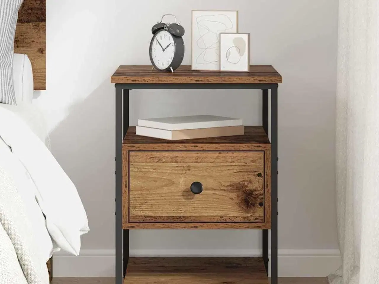 Billede 4 - Natskab med skuffe Gammelt træ 40 x 42 x 56 cm Konstrueret træ