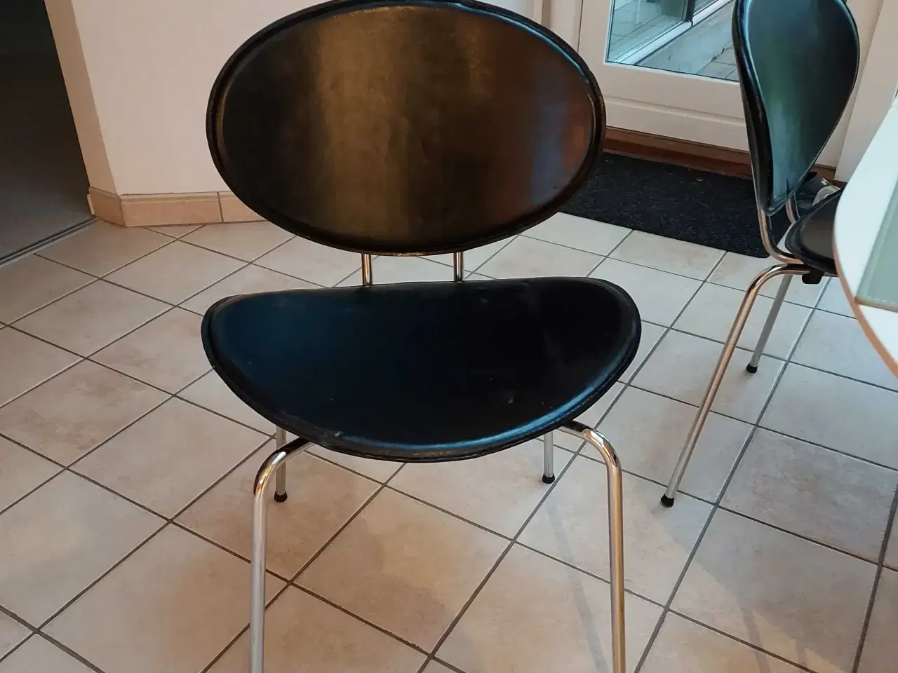 Billede 1 - 4 stk spisebordsstole I kunstlæder