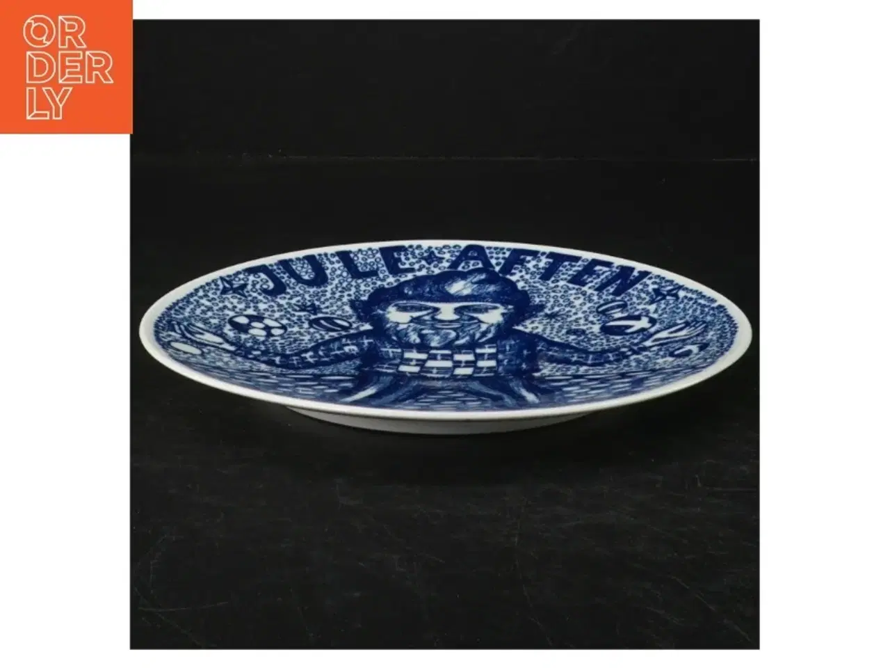 Billede 2 - Dekorativ porcelænstallerken med motiv fra Herman Stilling (str. Ø. 20 cm)