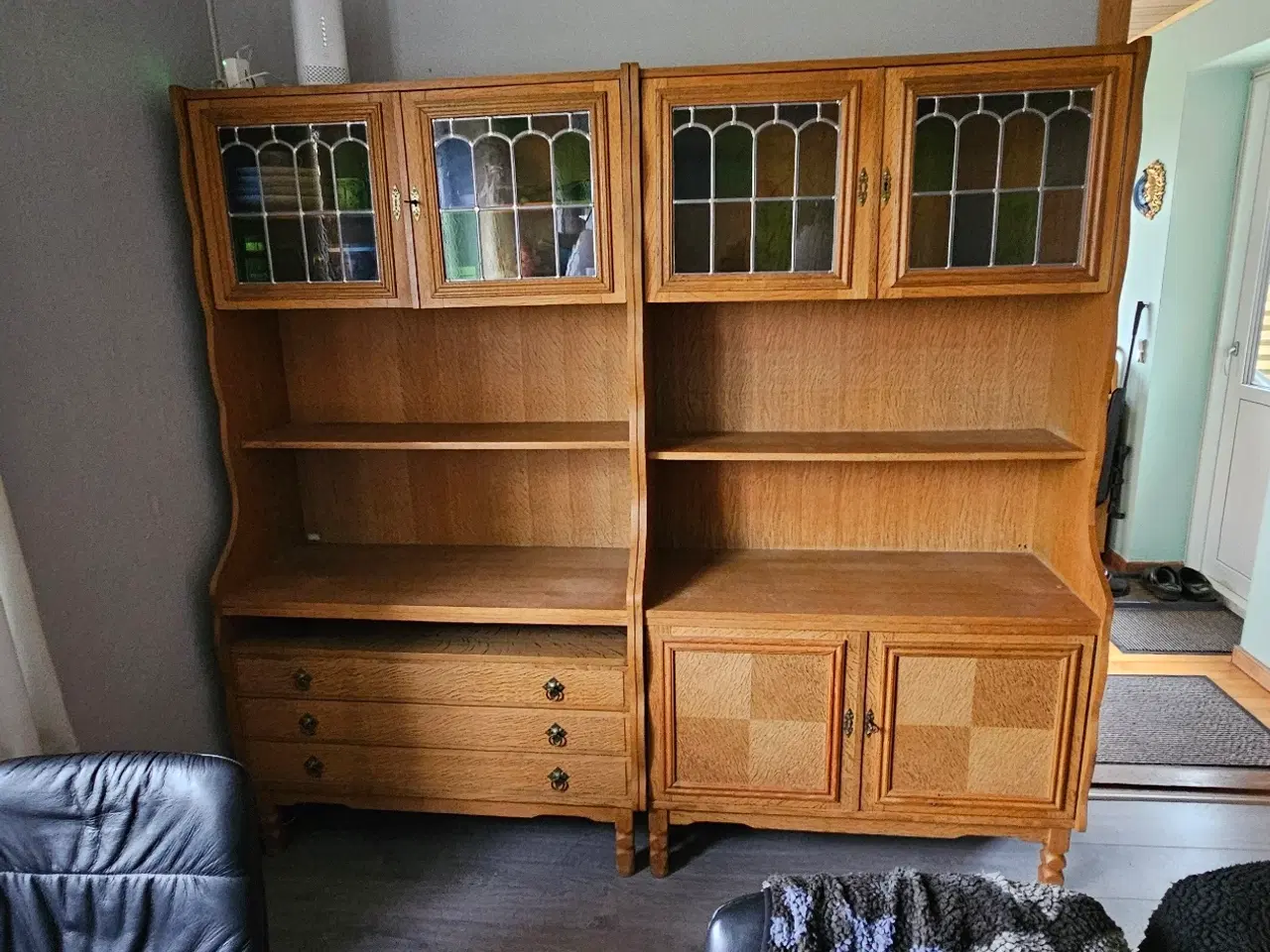 Billede 1 - Skænk/Reol i Egetræ