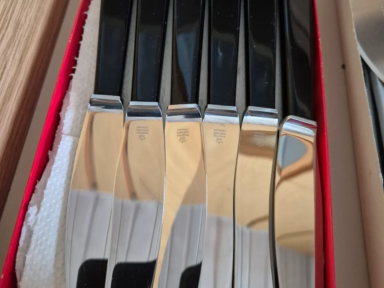 Billede 2 - 12 stk. Raadvad knive med sort skaft