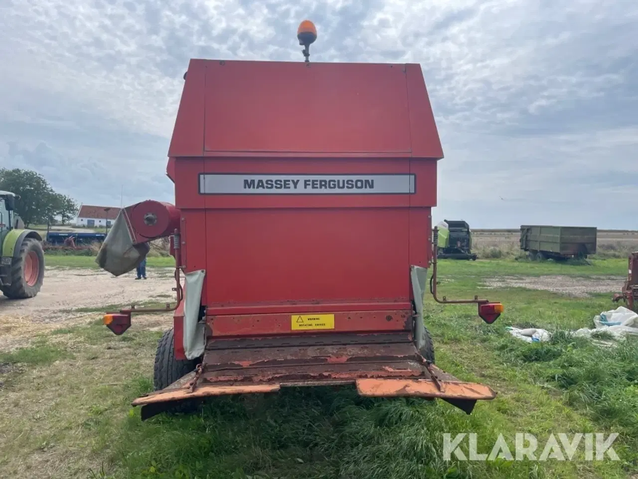 Billede 4 - Mejetærsker Massey Ferguson 32 med skærebord og vogn